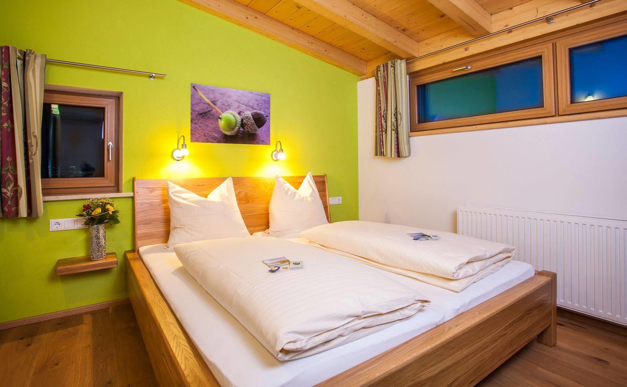 Simone'S Platzerl - Nachhaltiger Urlaub Inkl Sommerkarte, Freier Eintritt Tauern Spa, Schwimmteich Und Saunabereich 2* Kaprun
